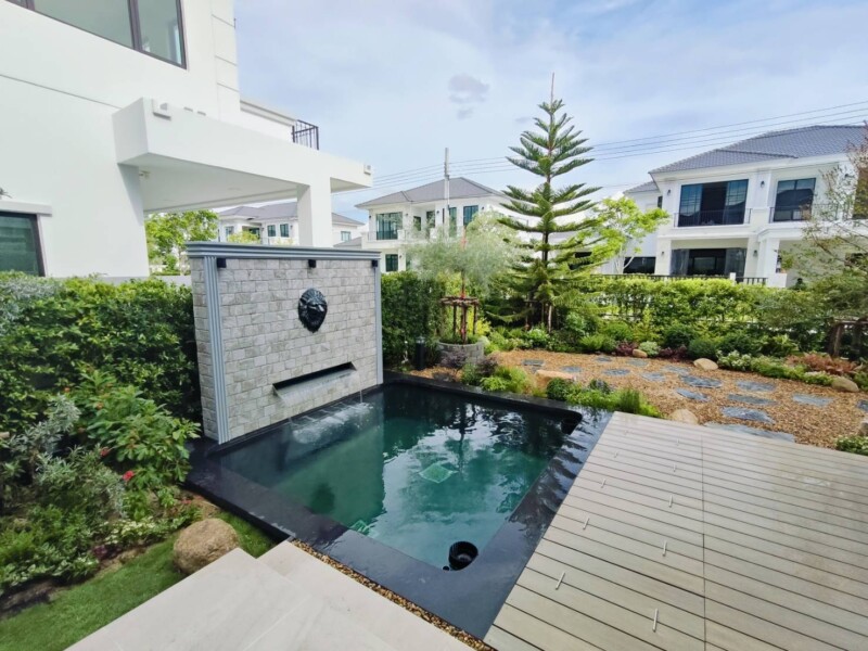 SiamKoiHouse.co.th สร้างสรรค์ บ่อปลาคาร์ฟและสวนสวยในฝัน ด้วยทีมงานมืออาชีพ (12)